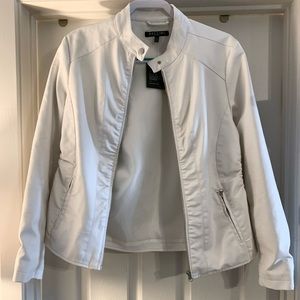 BACCINNI White Jacket.  Faux Leather. Size L.